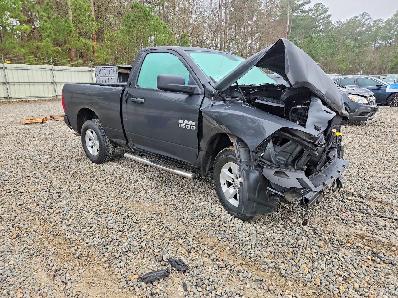 2016 RAM 1500 ST photo 4