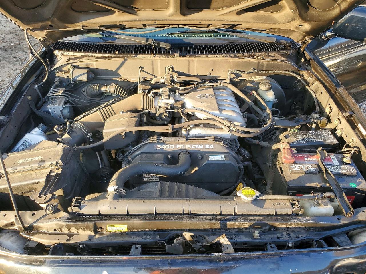 2004 TOYOTA TACOMA photo 21