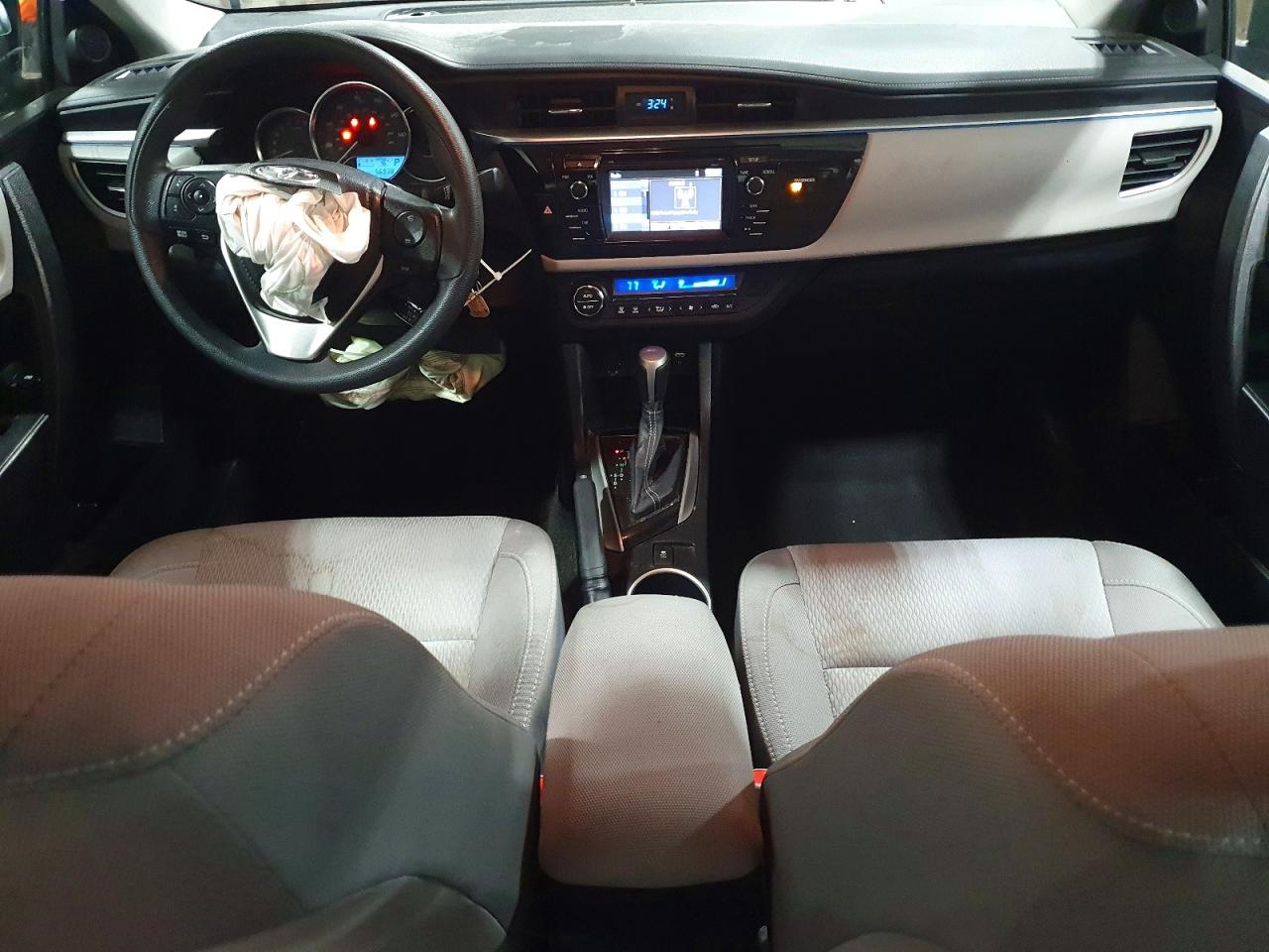 2016 TOYOTA COROLLA L photo 8