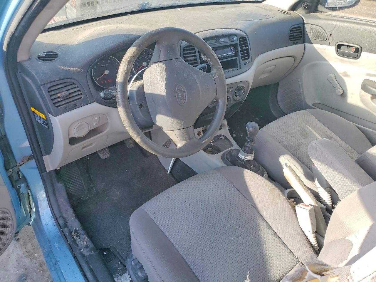 2008 HYUNDAI ACCENT GS photo 8