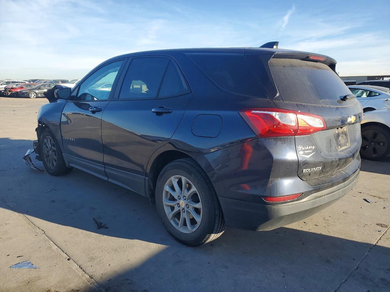 2020 CHEVROLET EQUINOX LS photo 2