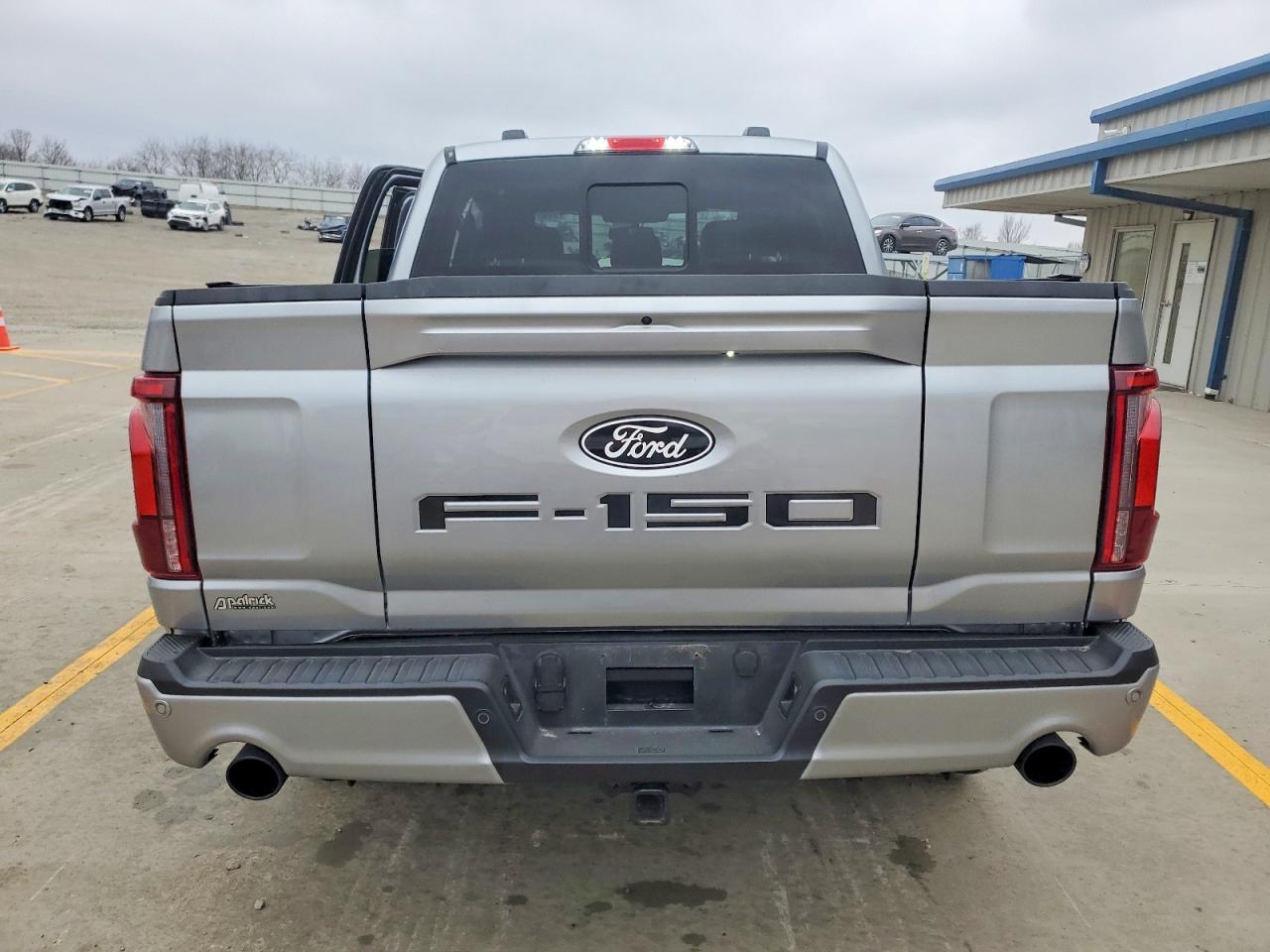 2025 FORD F150 LARIAT photo 11