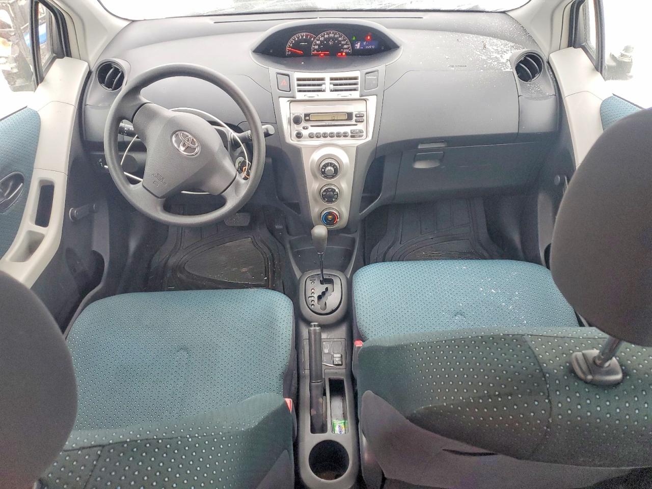 2007 TOYOTA YARIS photo 8