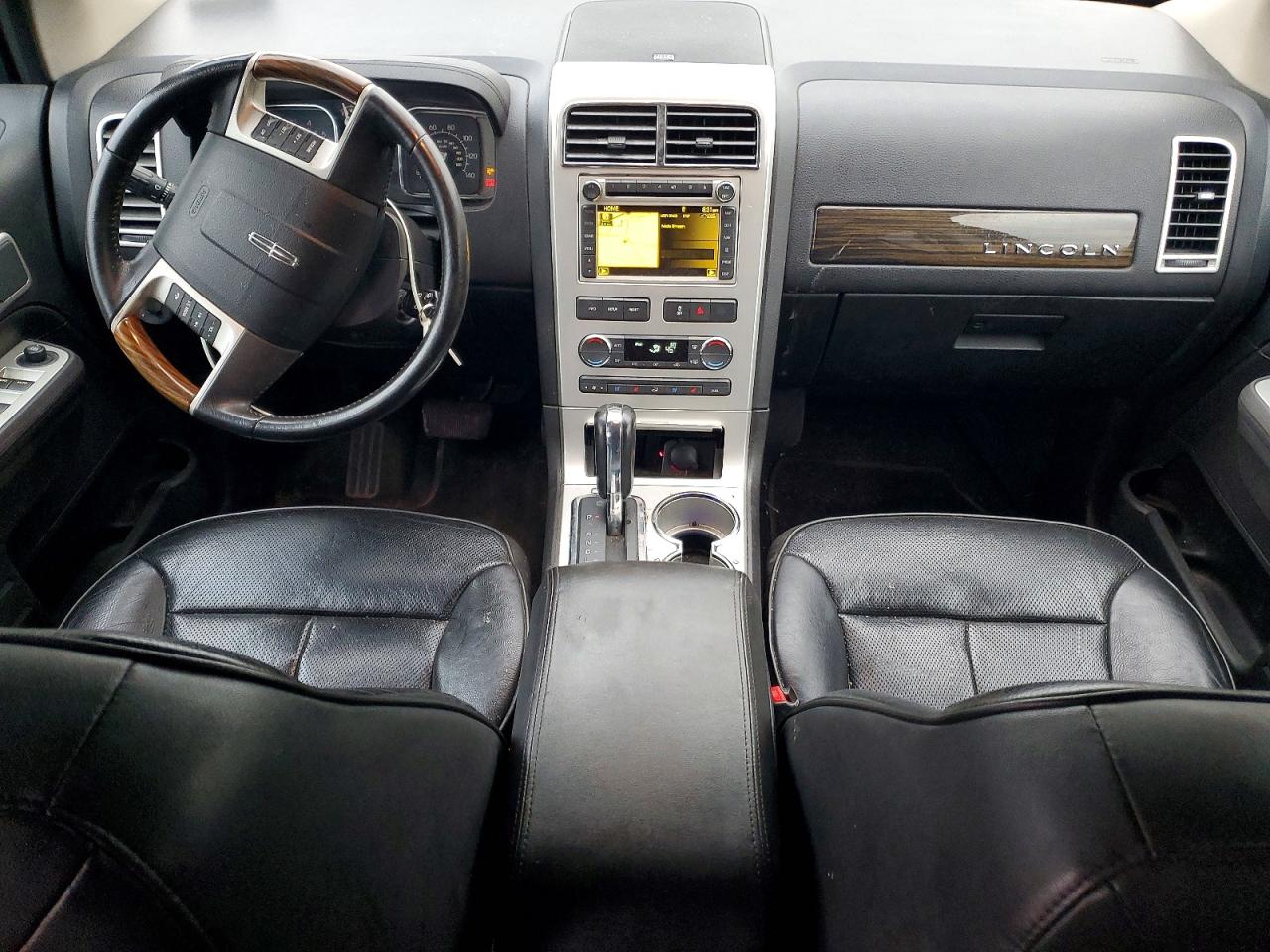 2010 LINCOLN MKX photo 8