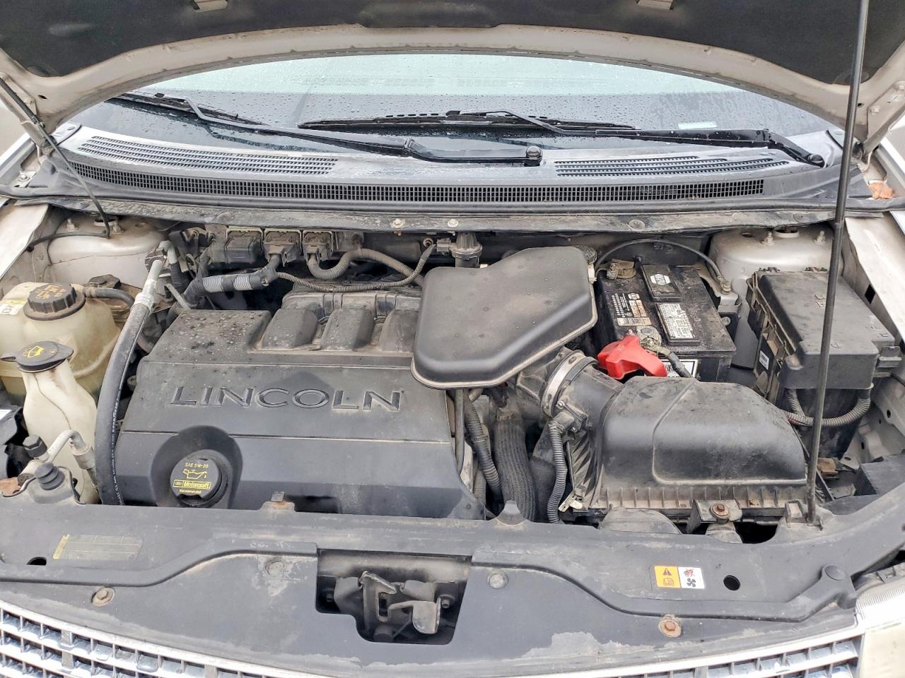 2010 LINCOLN MKX photo 12