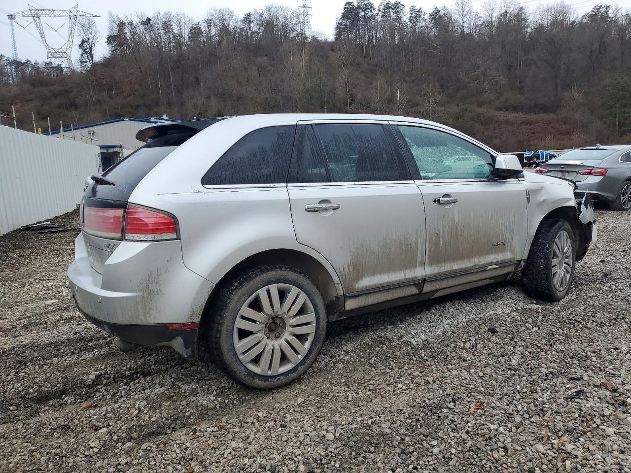 2010 LINCOLN MKX photo 3
