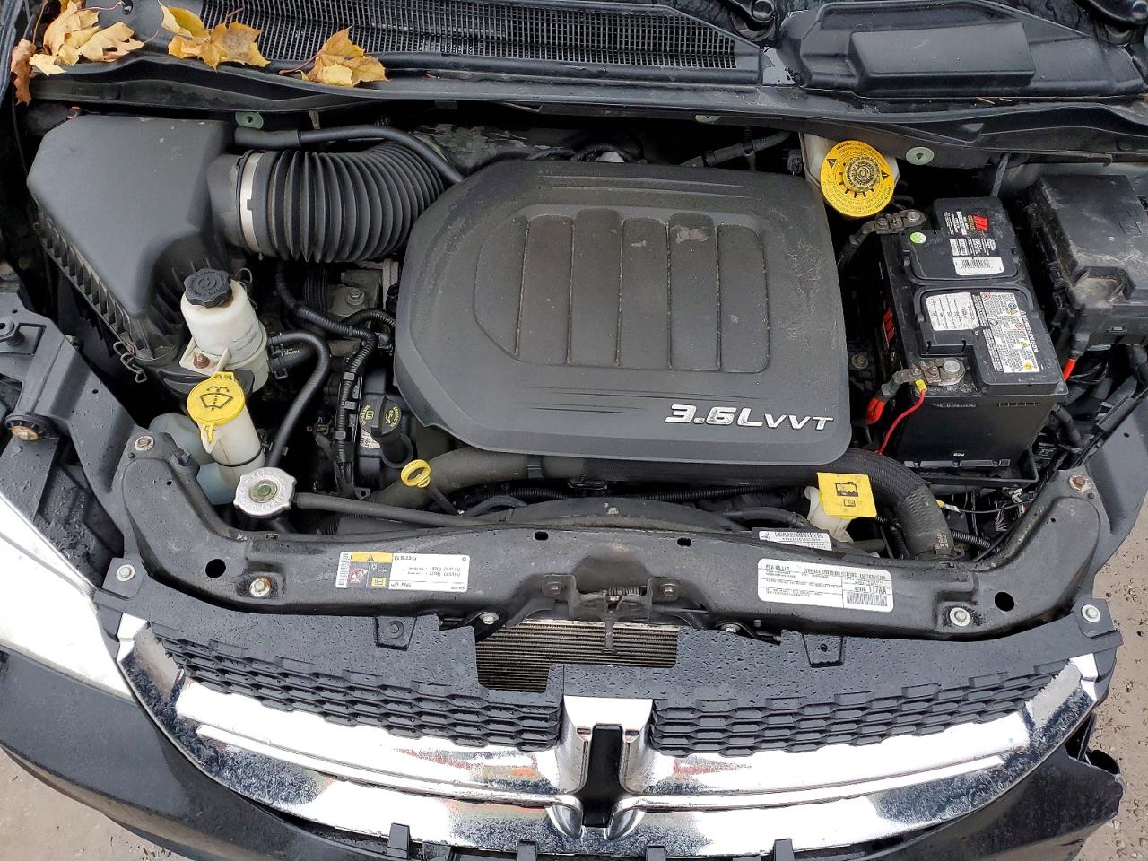 2015 DODGE GRAND CARAVAN SE photo 12