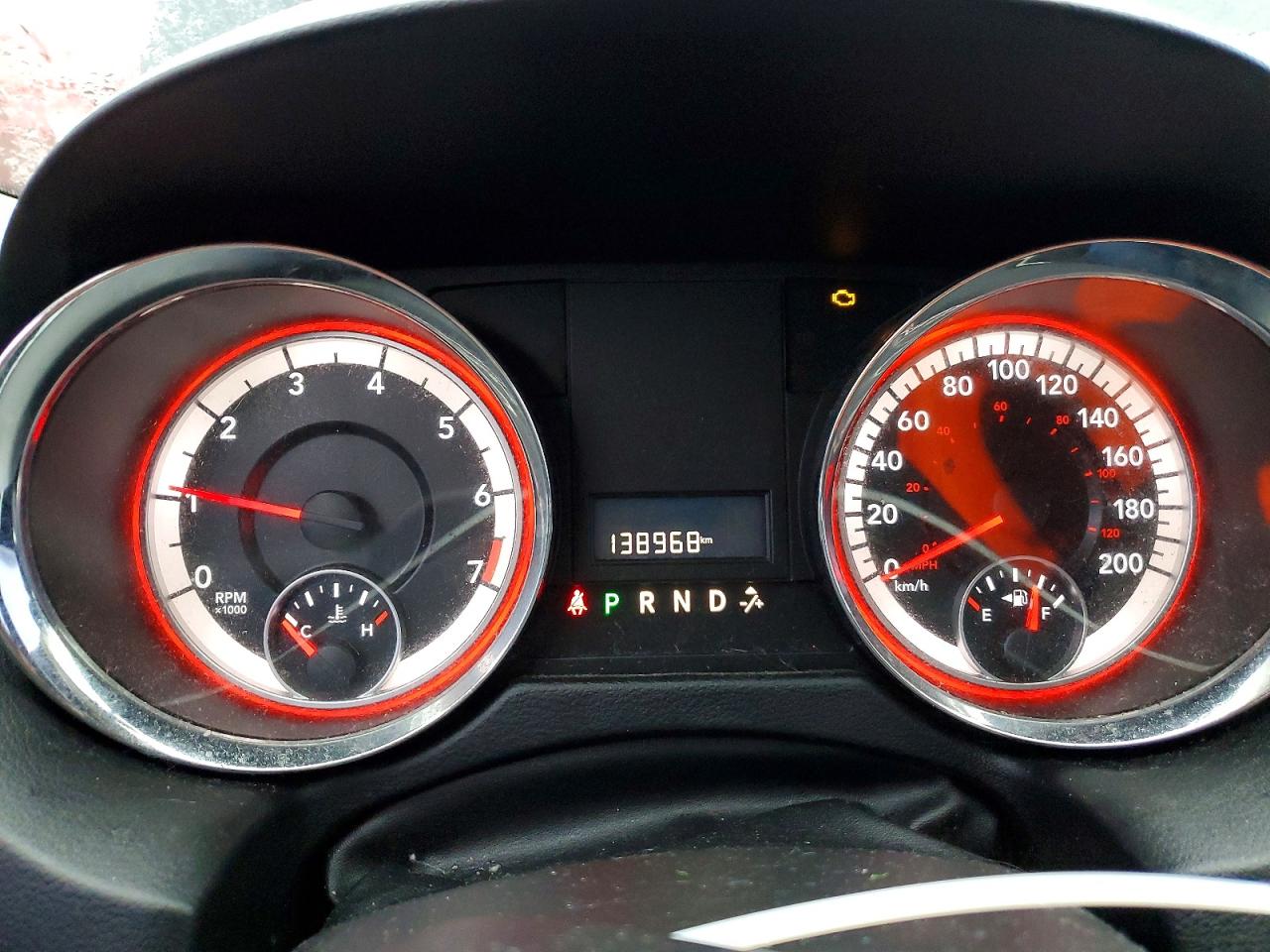 2015 DODGE GRAND CARAVAN SE photo 9