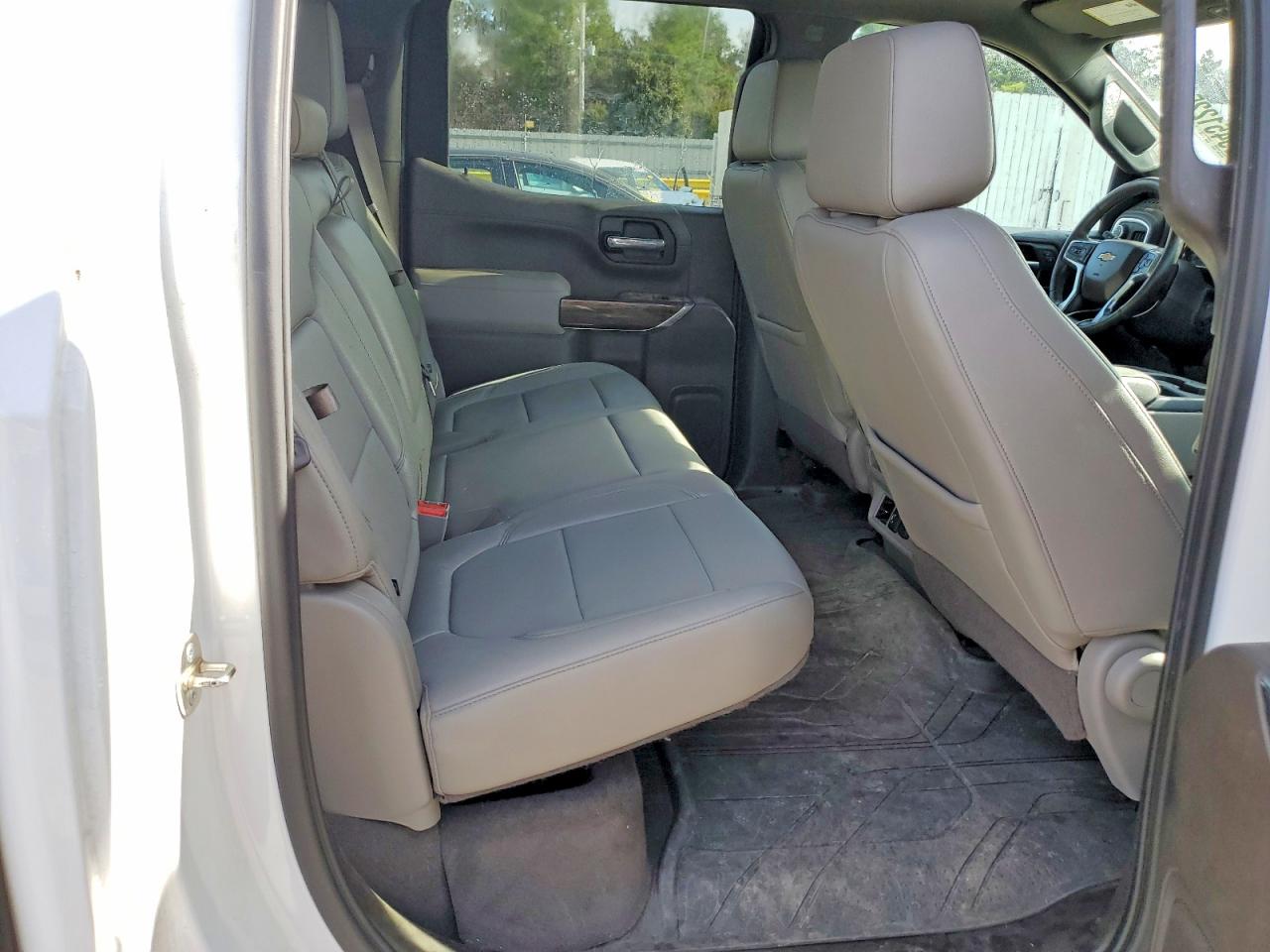 2019 CHEVROLET SILVERADO K1500 LT photo 10
