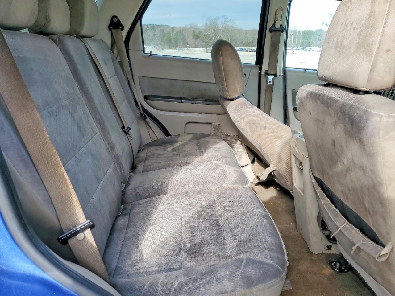 2010 FORD ESCAPE XLT photo 11