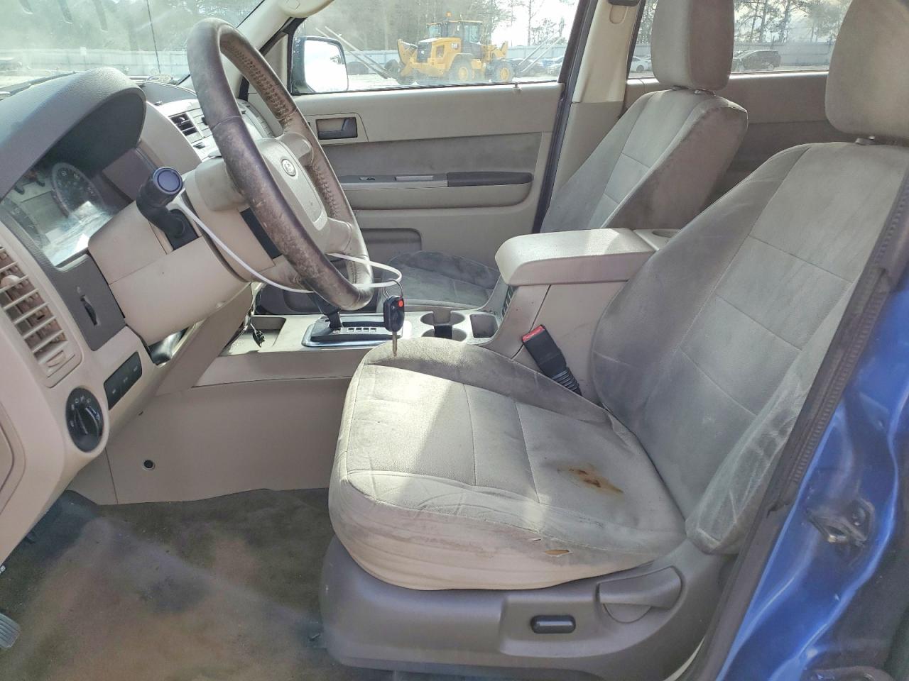 2010 FORD ESCAPE XLT photo 7