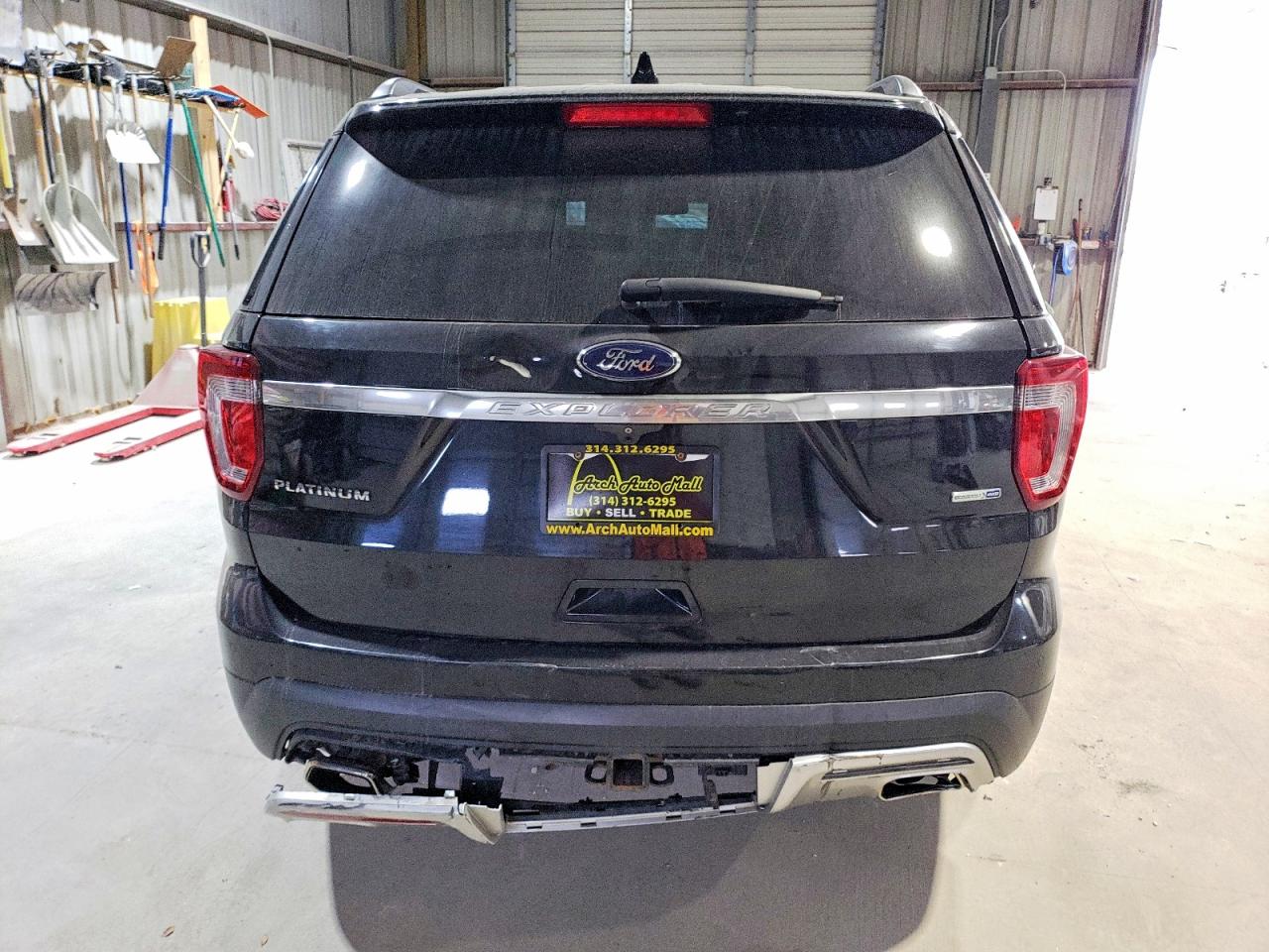 2017 FORD EXPLORER PLATINUM photo 6