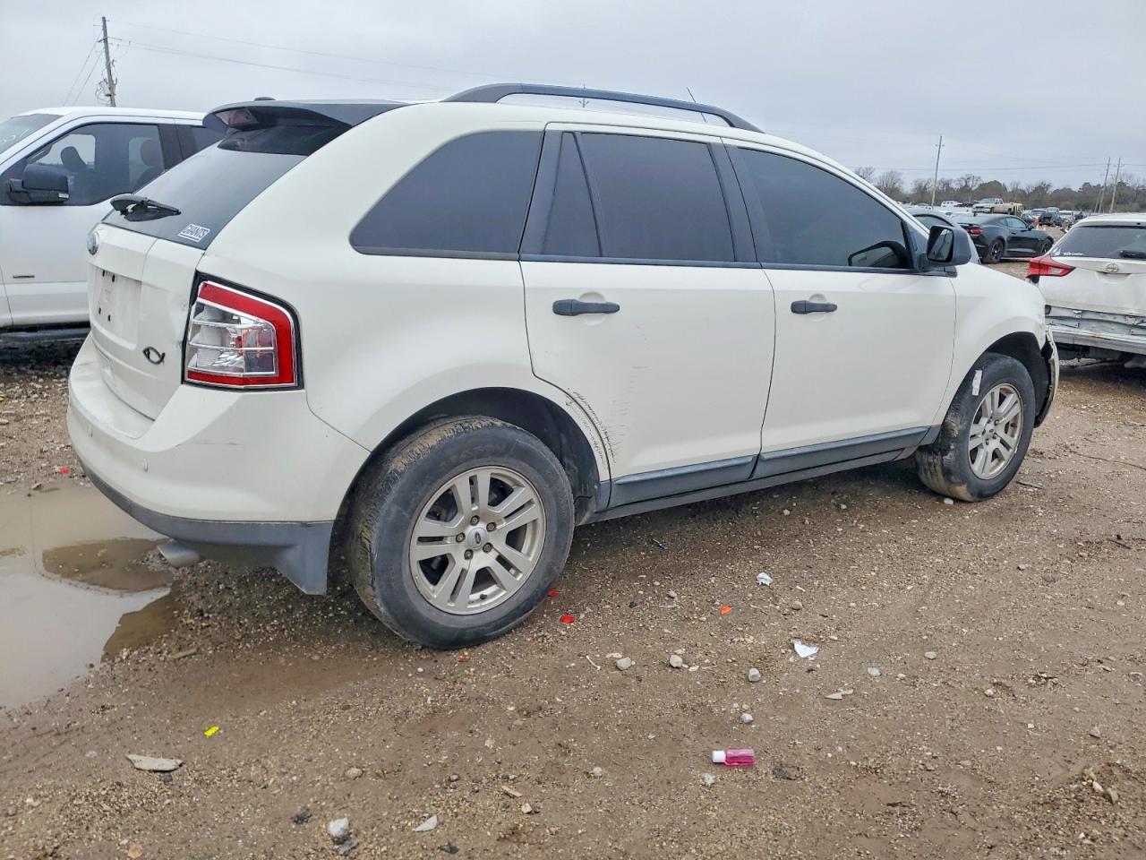 2010 FORD EDGE SE photo 3