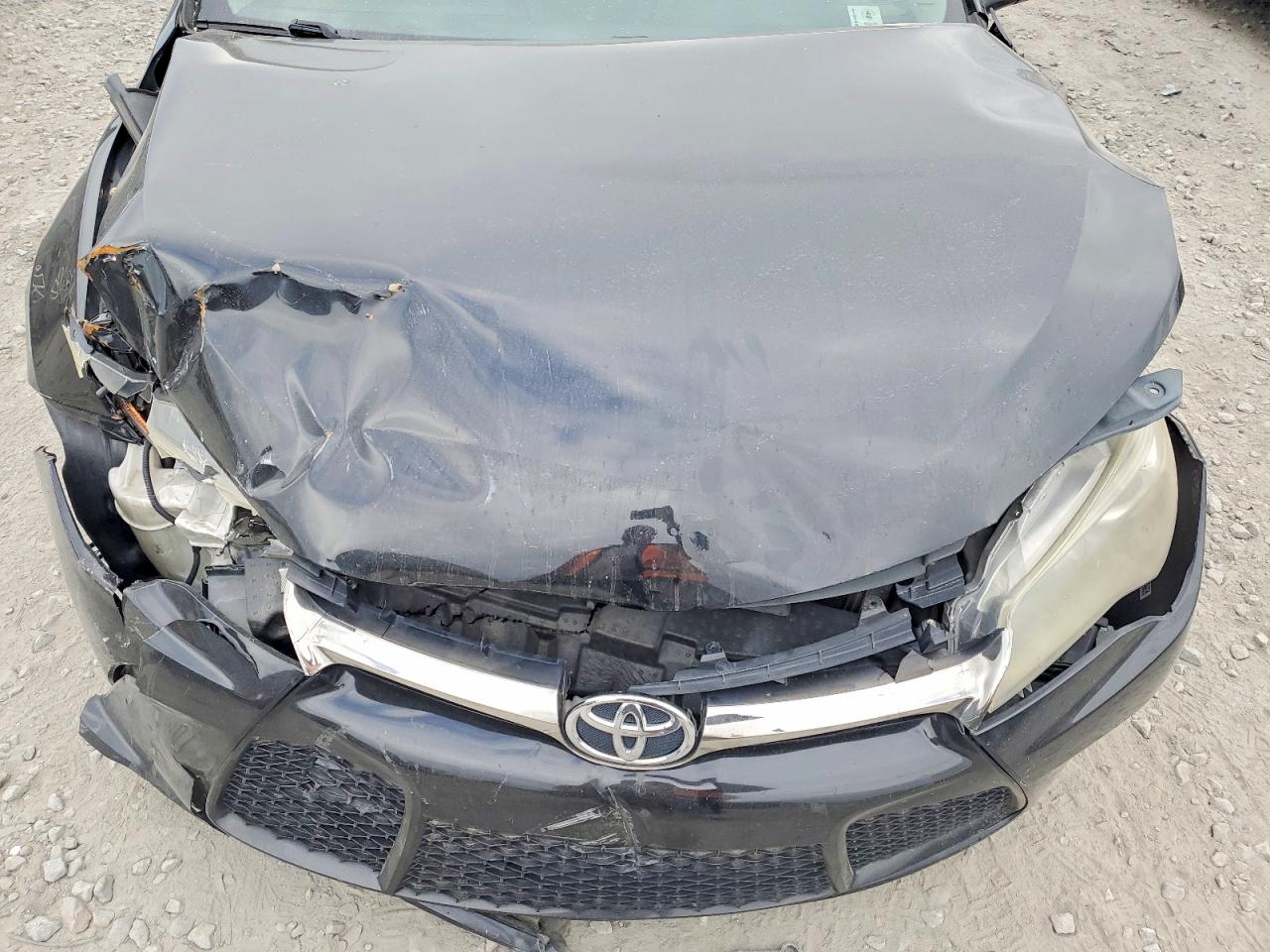 2017 TOYOTA CAMRY LE photo 11