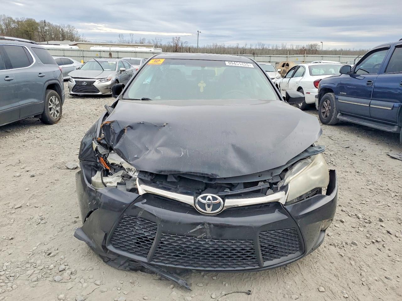 2017 TOYOTA CAMRY LE photo 5