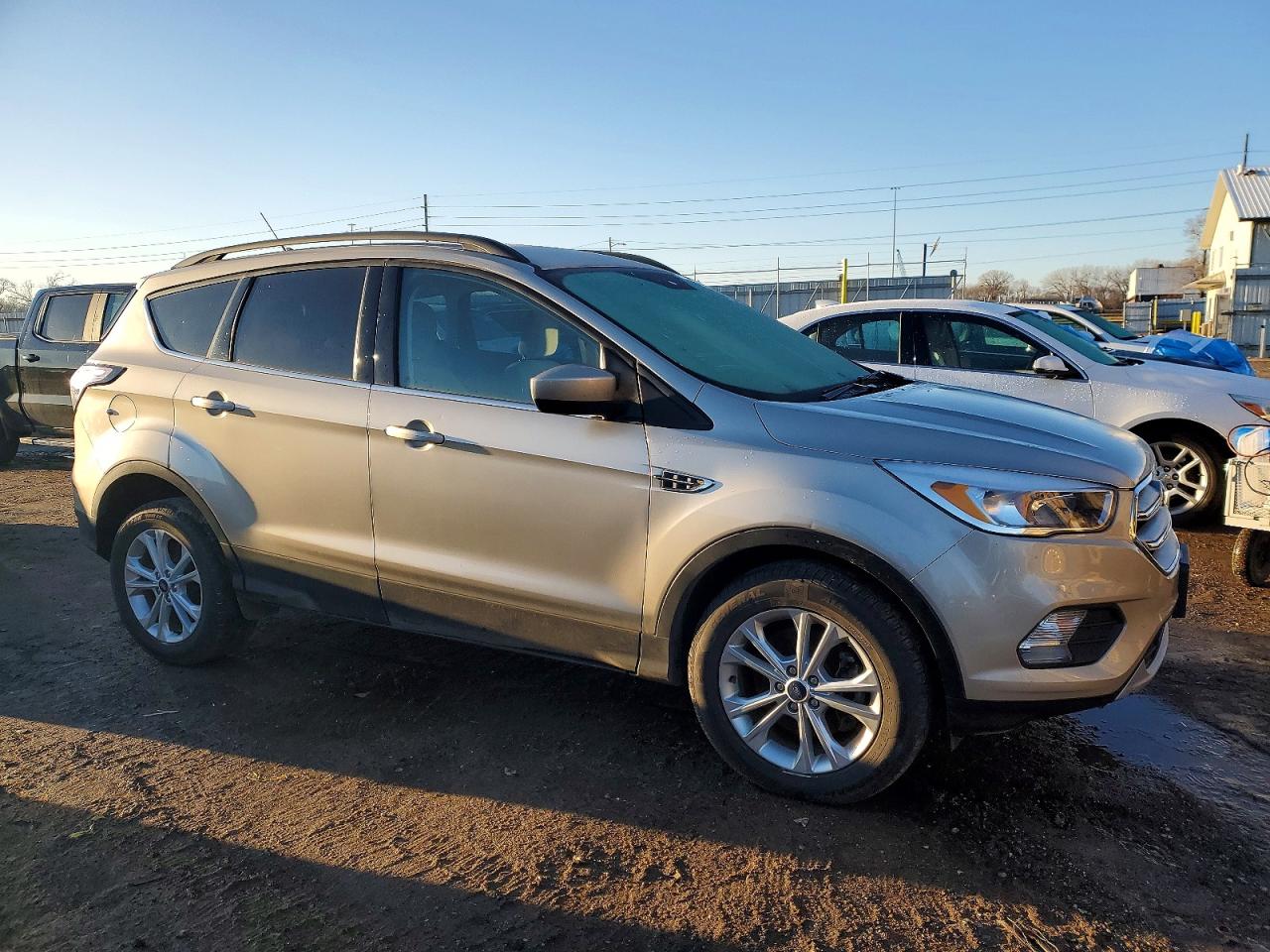 2018 FORD ESCAPE SE photo 4