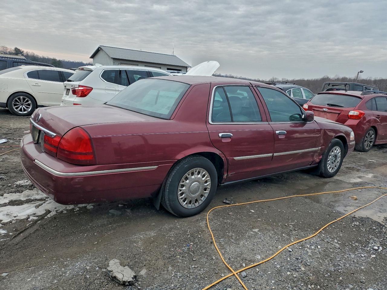 2004 MERCURY GRAND MARQUIS GS photo 3