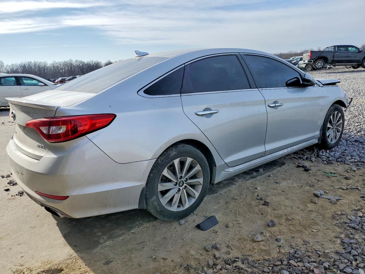 2015 HYUNDAI SONATA SPORT photo 5