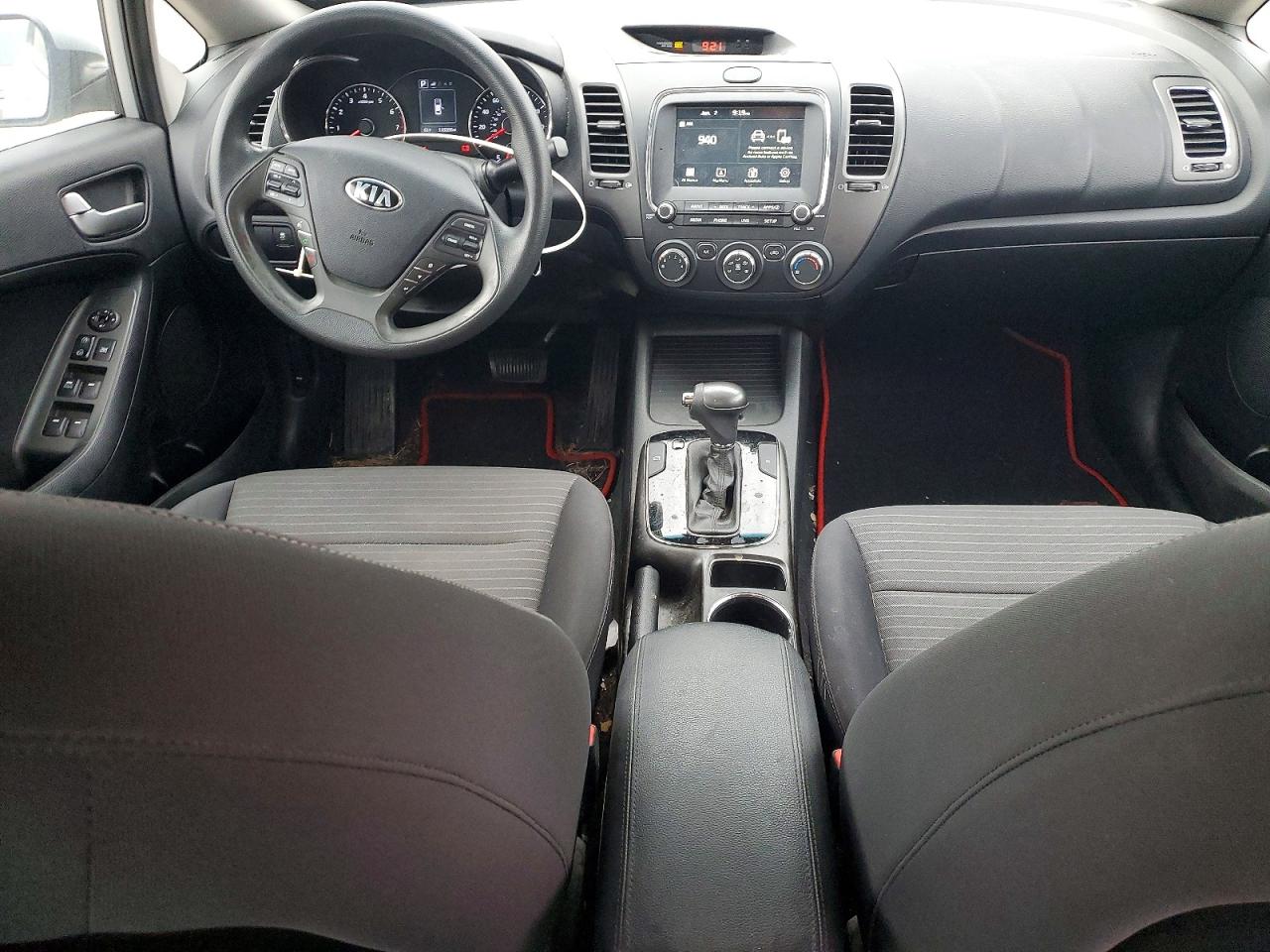 2018 KIA FORTE LX photo 8