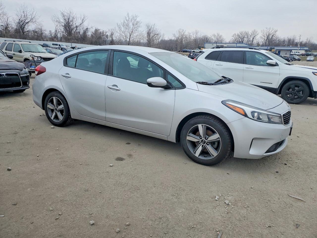 2018 KIA FORTE LX photo 4