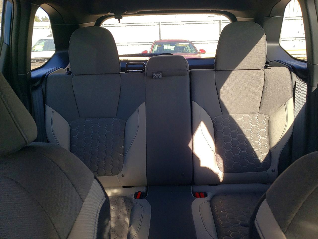 2025 SUBARU FORESTER photo 19