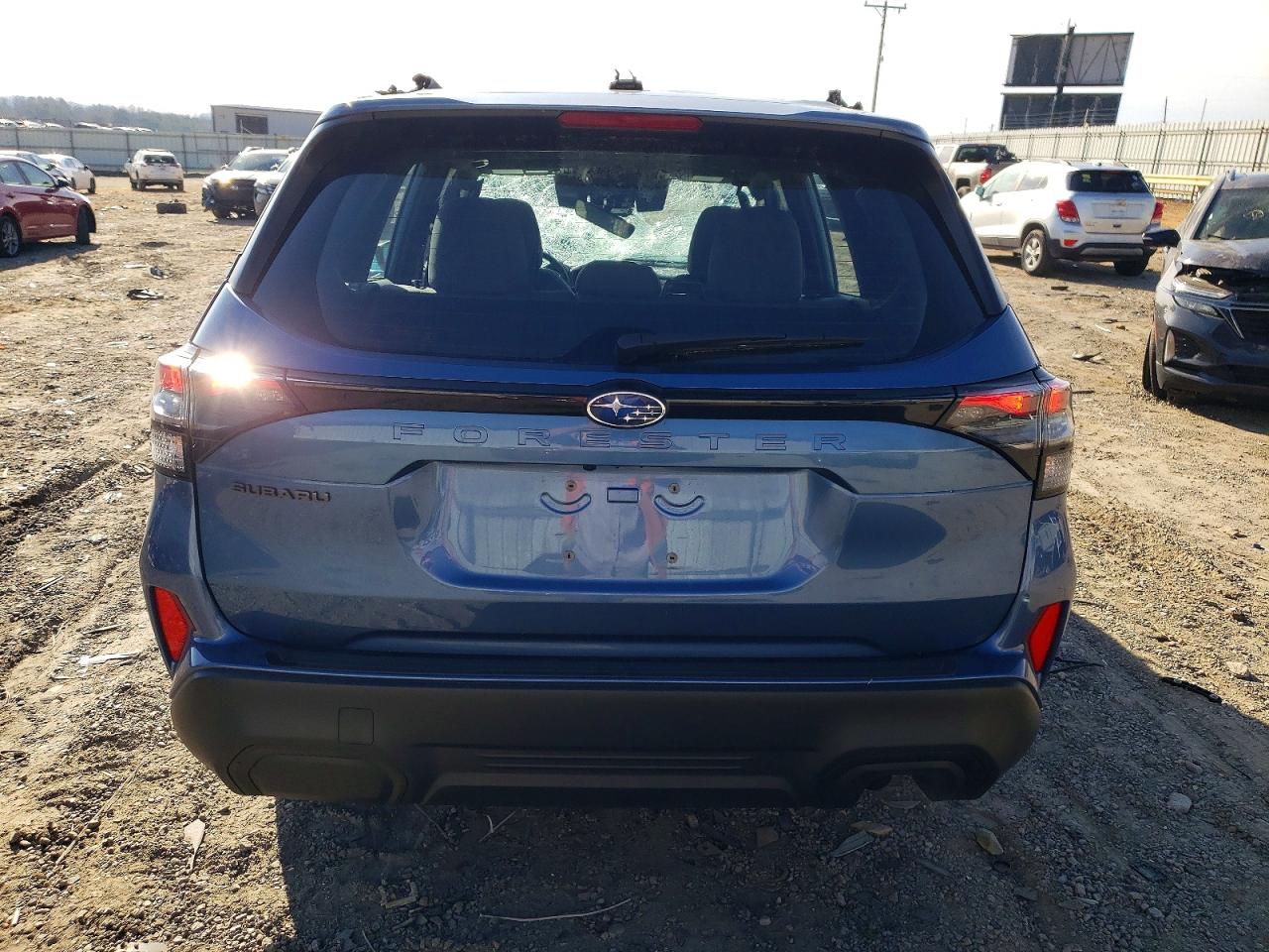 2025 SUBARU FORESTER photo 11