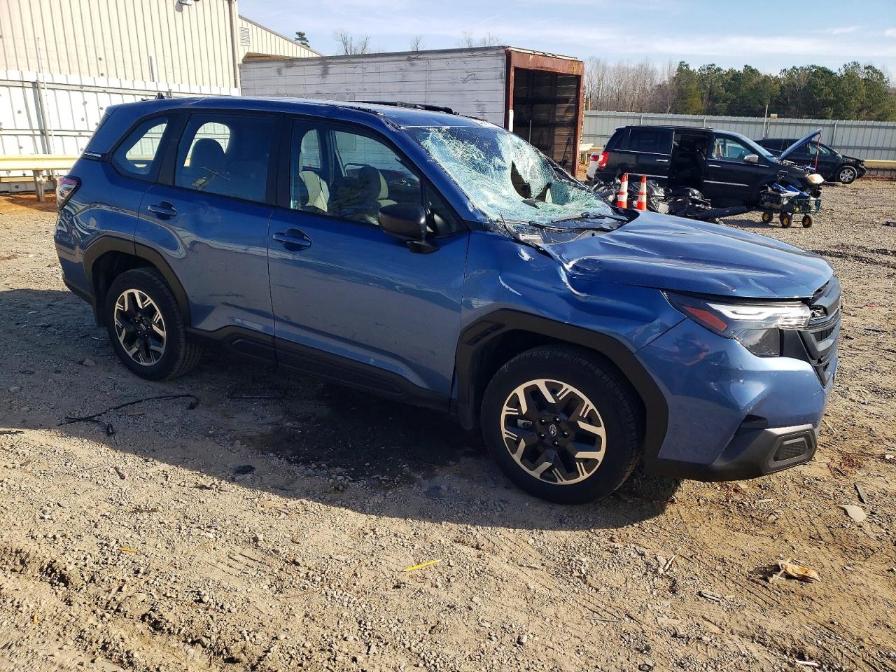 2025 SUBARU FORESTER photo 7