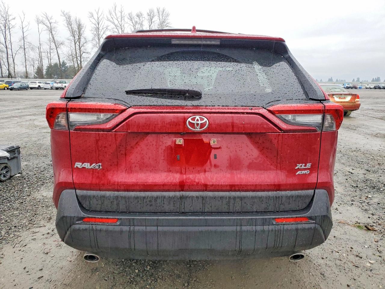 2025 TOYOTA RAV4 XLE PREMIUM photo 6