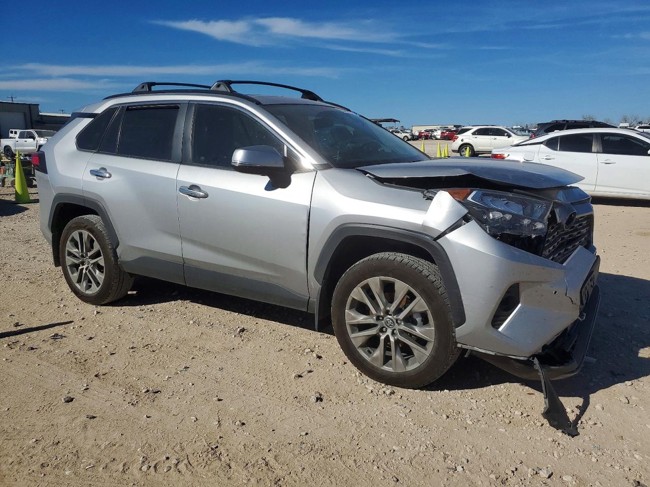 2019 TOYOTA RAV4 LIMITED photo 4