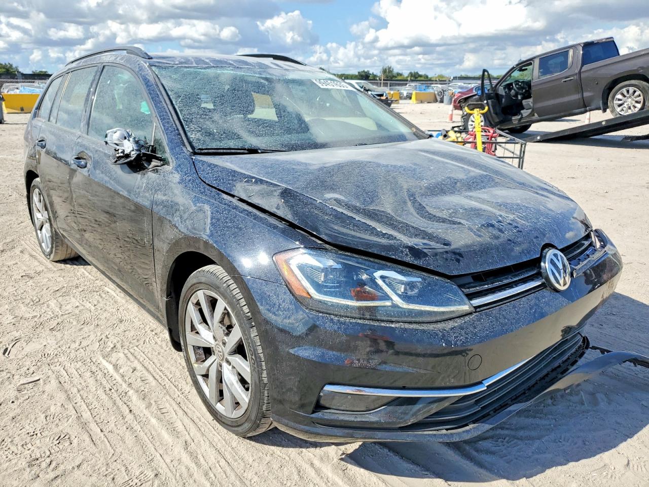 2019 VOLKSWAGEN GOLF SPORTWAGEN S photo 4