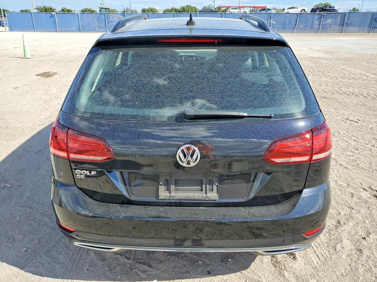 2019 VOLKSWAGEN GOLF SPORTWAGEN S photo 6