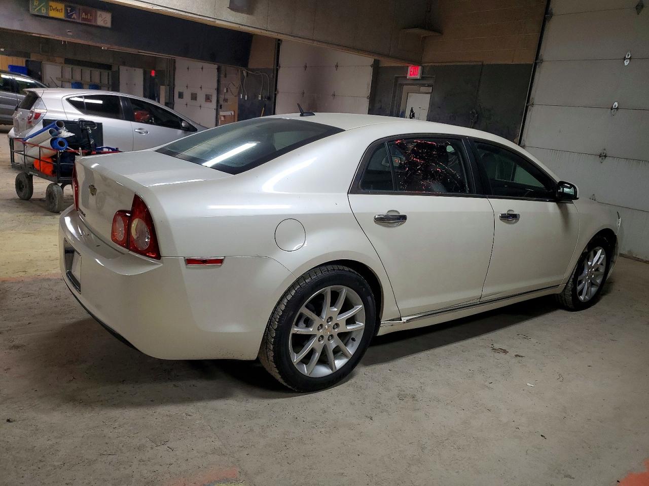 2011 CHEVROLET MALIBU LTZ photo 3