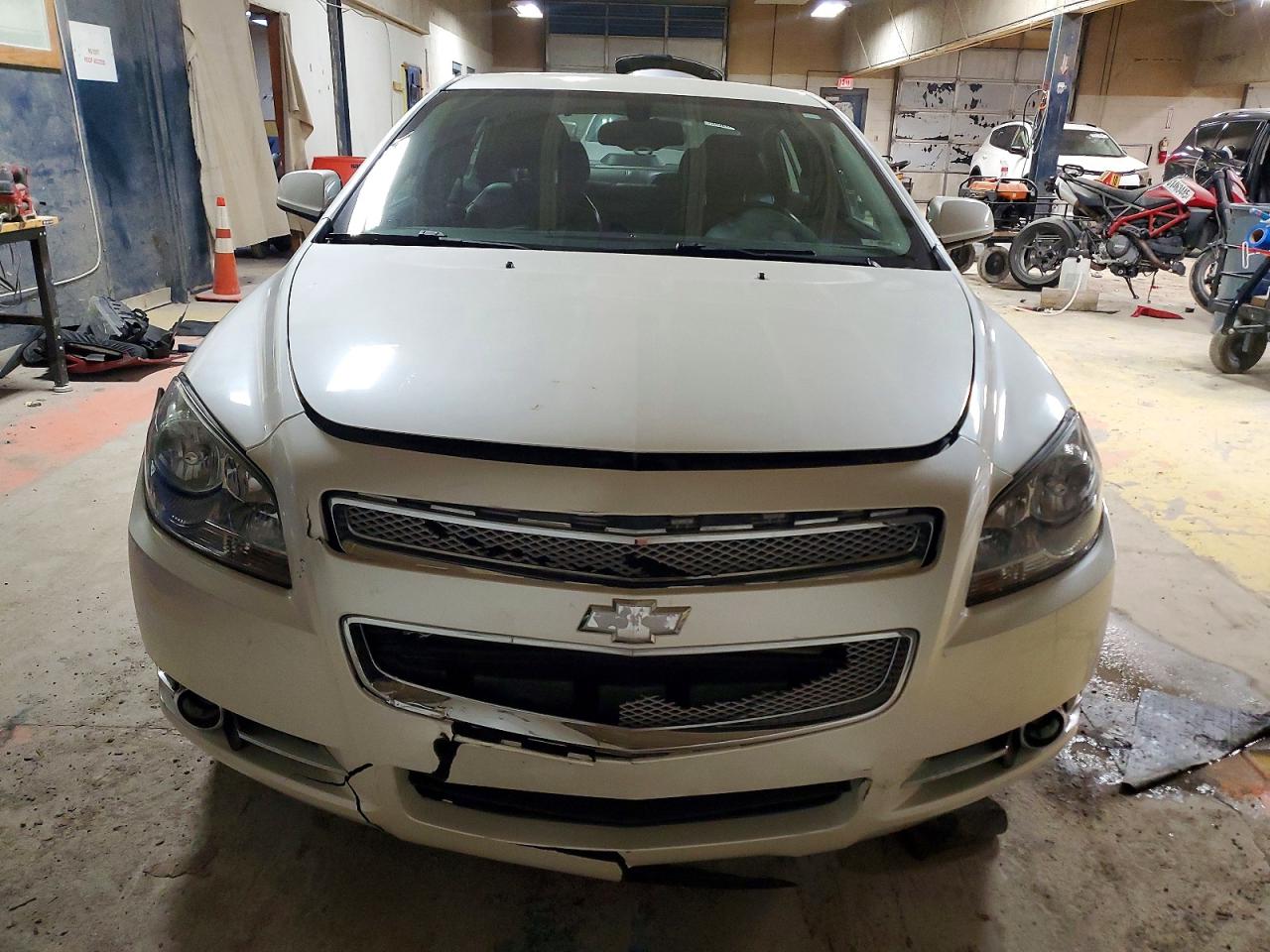 2011 CHEVROLET MALIBU LTZ photo 5