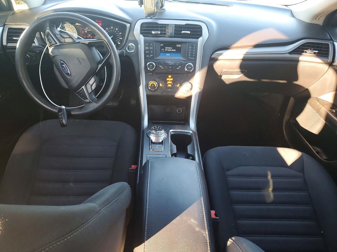 2017 FORD FUSION SE photo 8