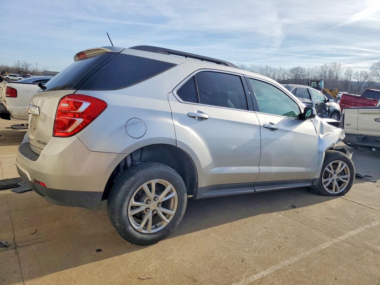 2016 CHEVROLET EQUINOX LT photo 3