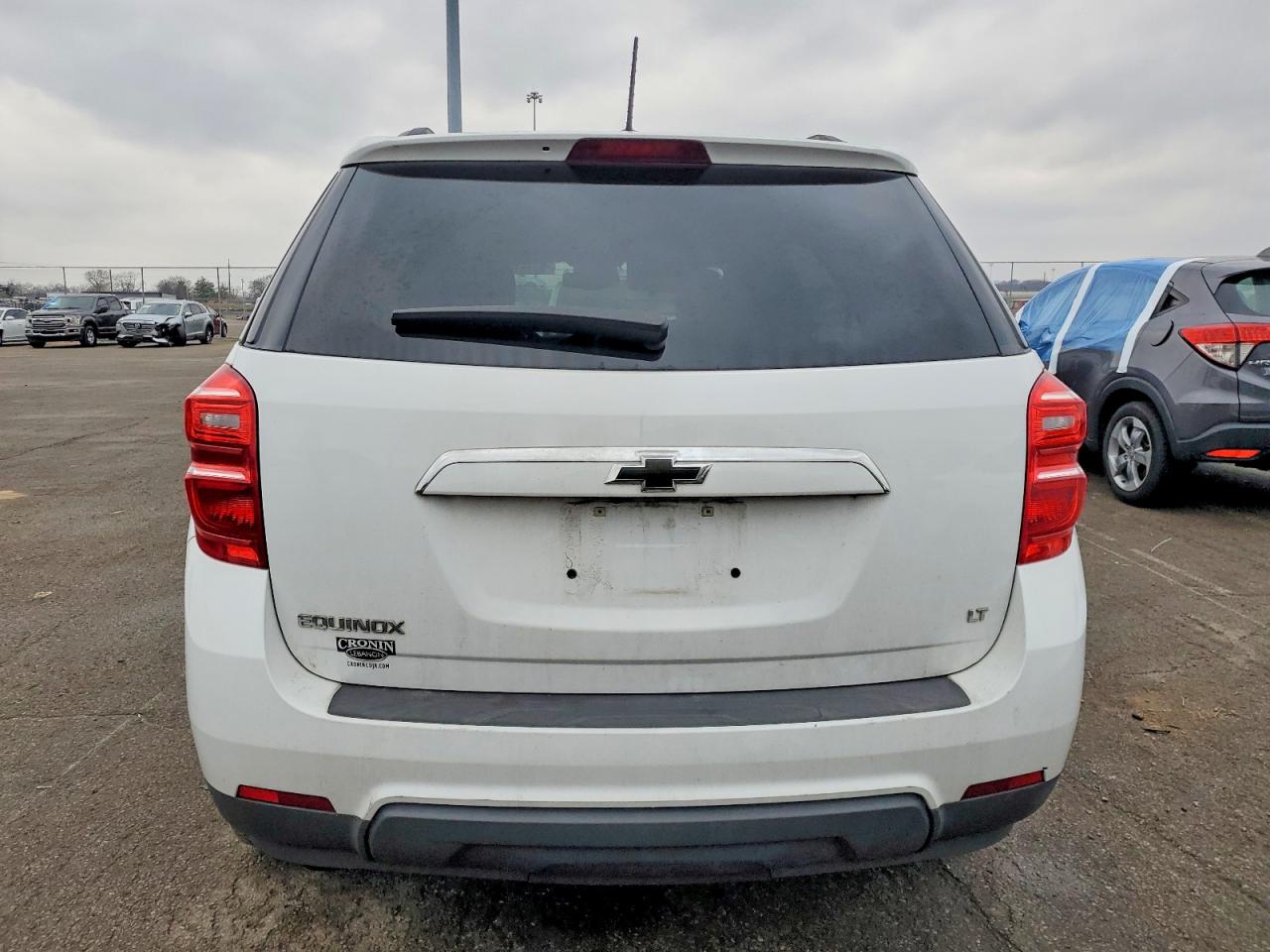 2017 CHEVROLET EQUINOX LT photo 6