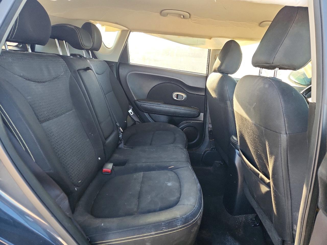 2016 KIA SOUL + photo 21