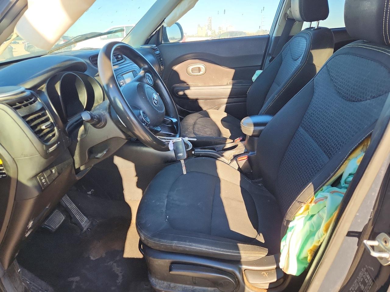 2016 KIA SOUL + photo 13