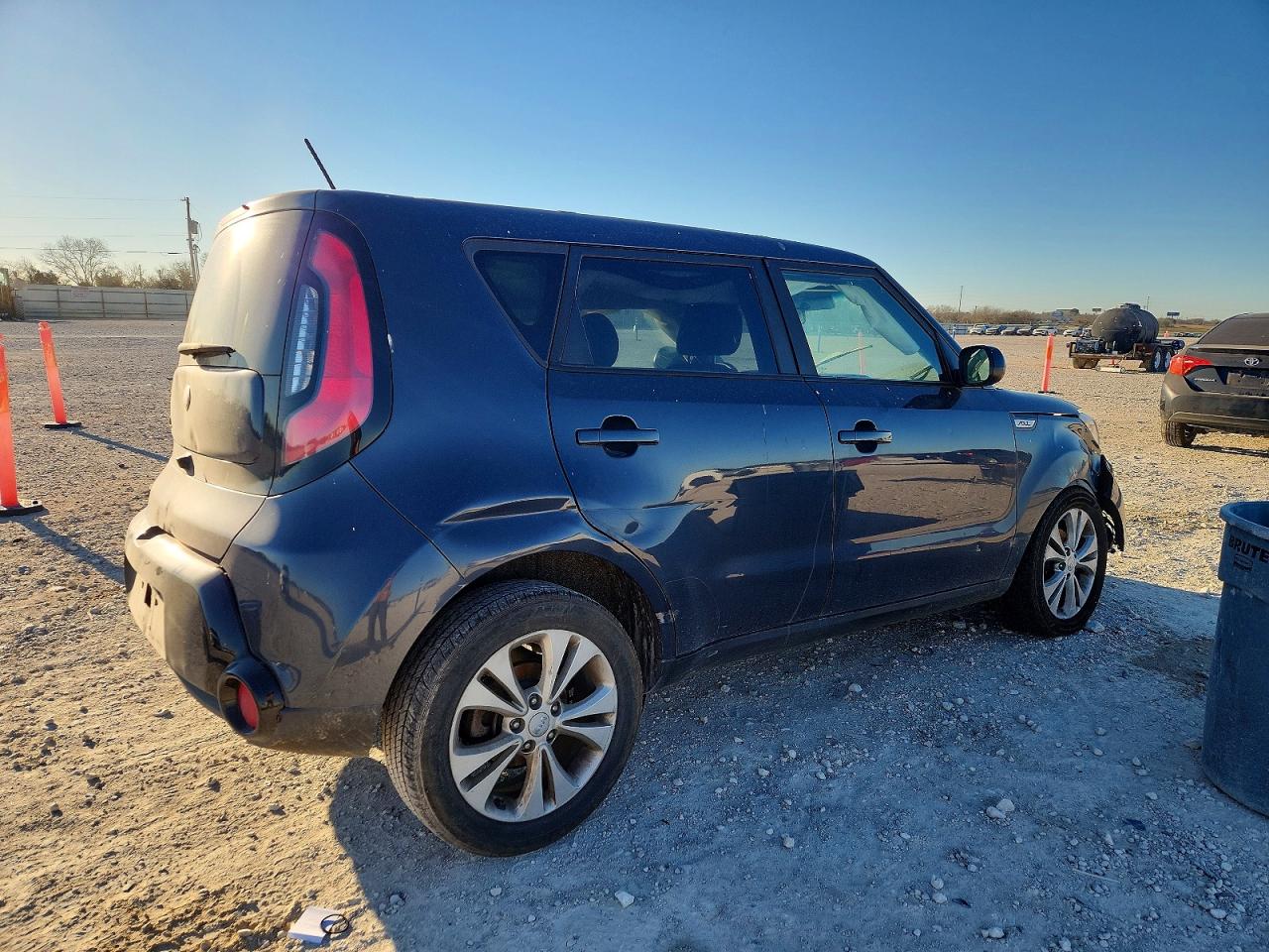 2016 KIA SOUL + photo 5