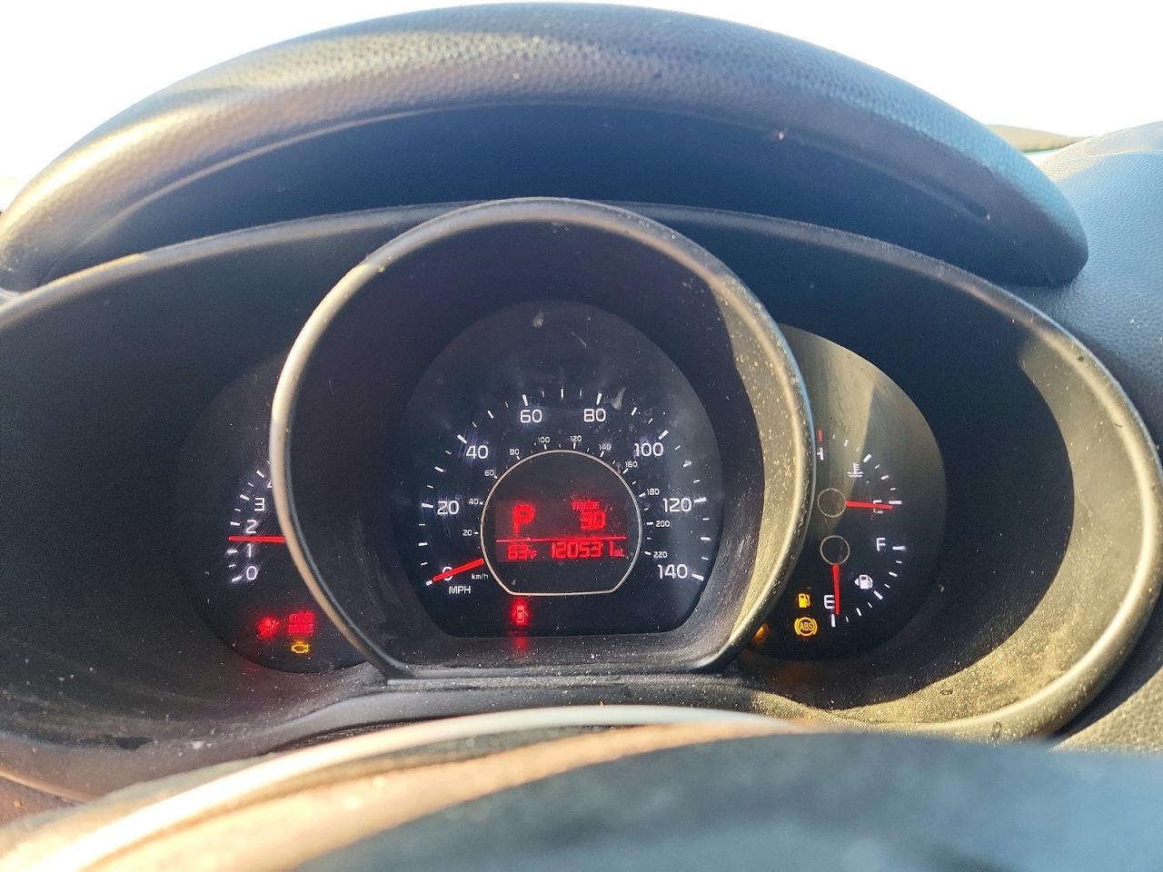 2016 KIA SOUL + photo 17
