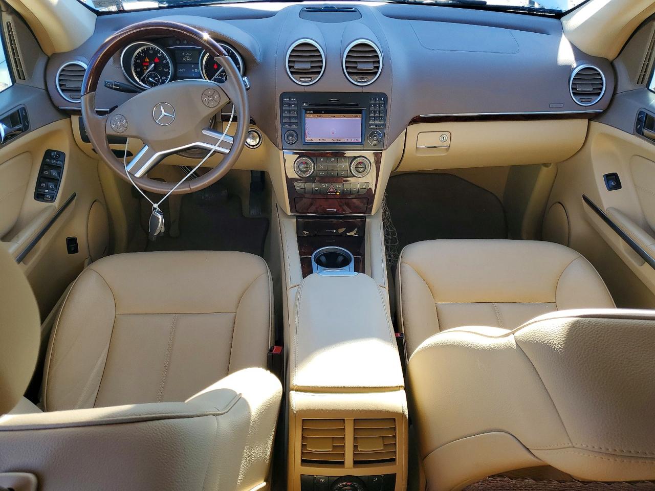 2011 MERCEDES-BENZ GL 350 BLUETEC photo 22