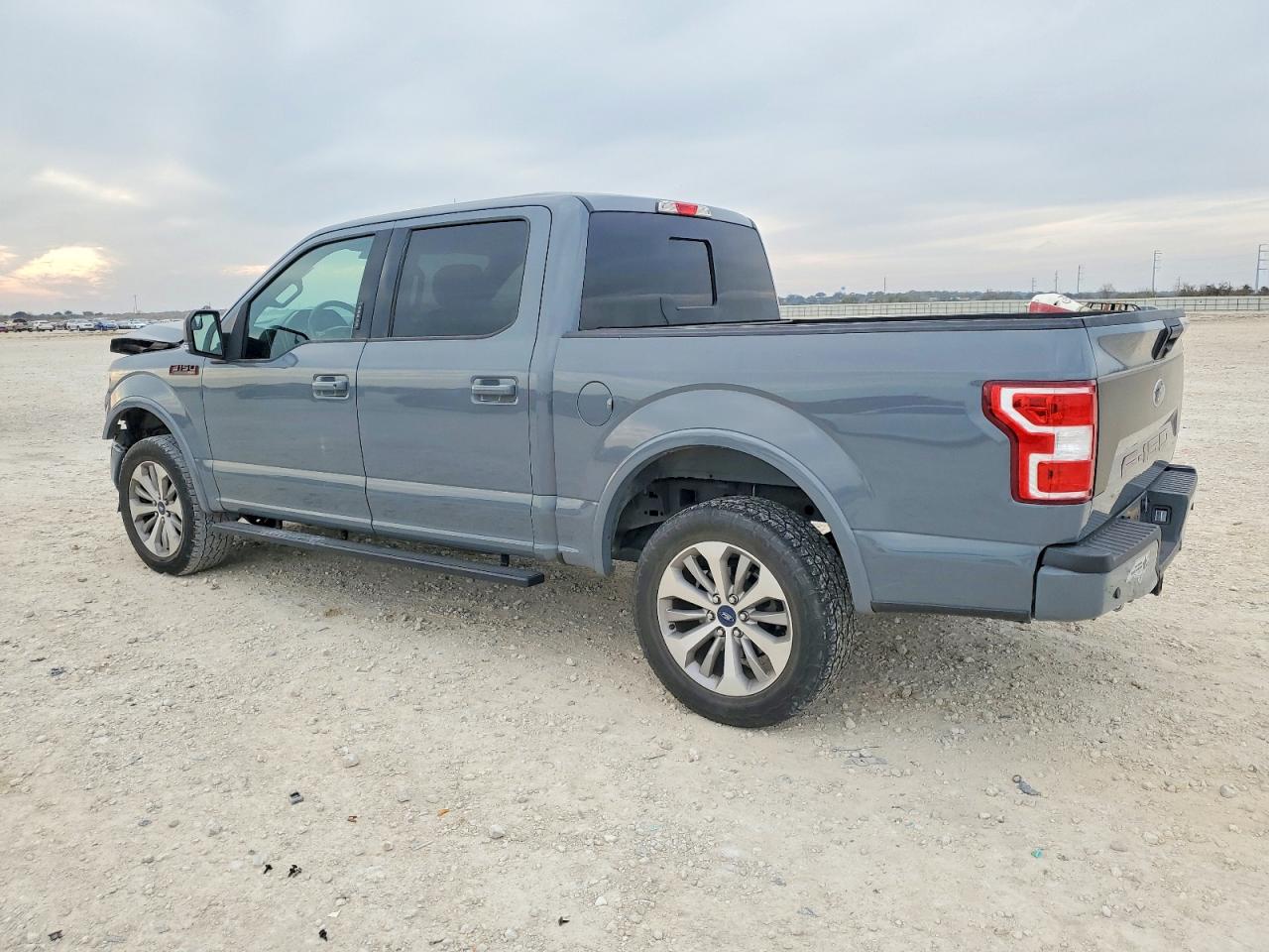 2019 FORD F150 SUPERCREW photo 2
