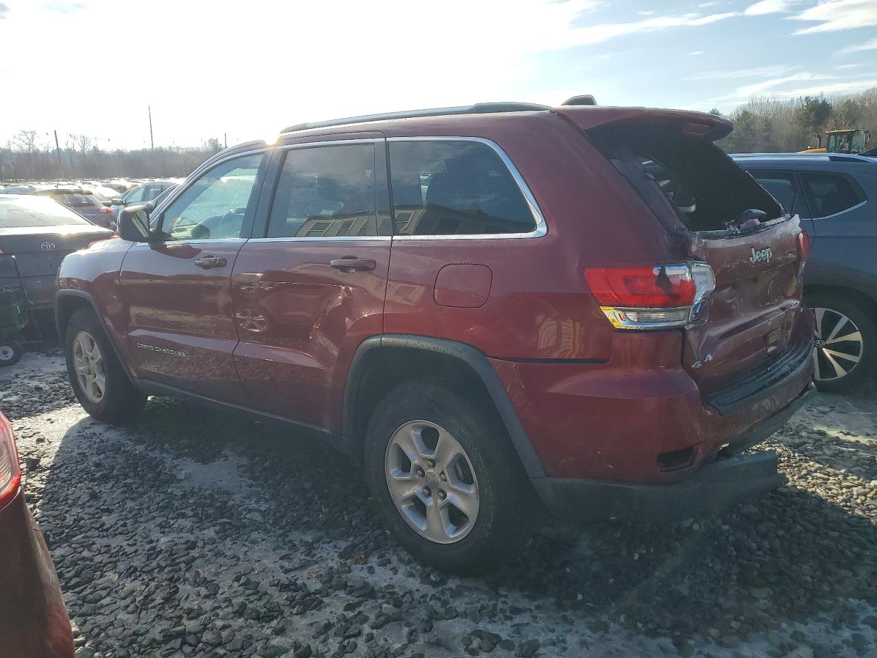 2015 JEEP GRAND CHEROKEE LAREDO photo 2