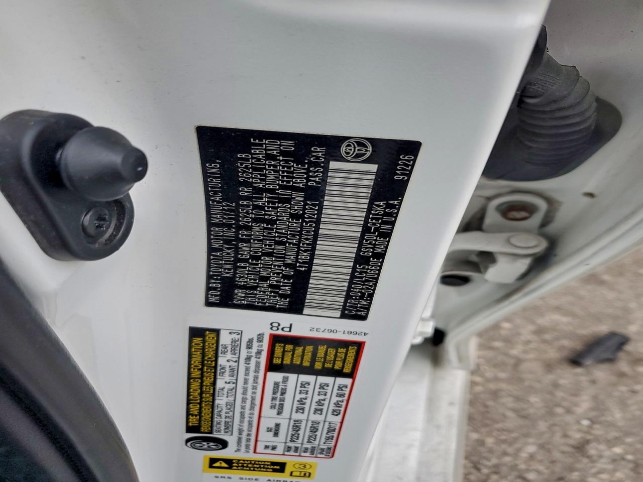 2012 TOYOTA CAMRY SE photo 12
