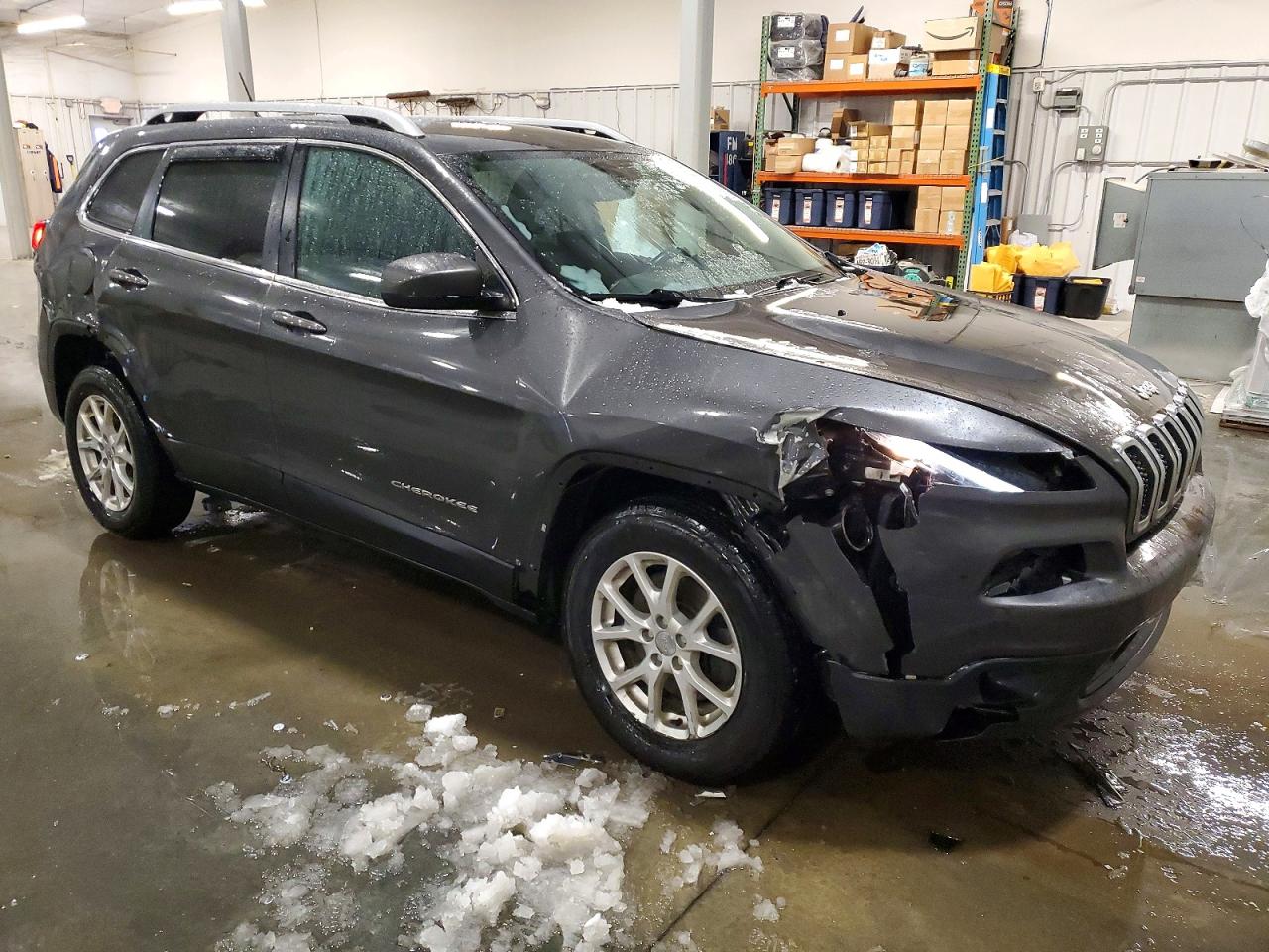 2015 JEEP CHEROKEE LATITUDE photo 4