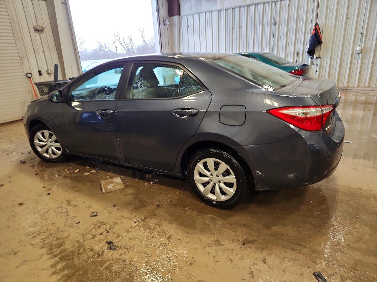 2015 TOYOTA COROLLA L photo 2