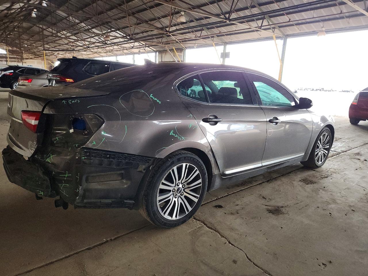 2014 KIA CADENZA PREMIUM photo 3