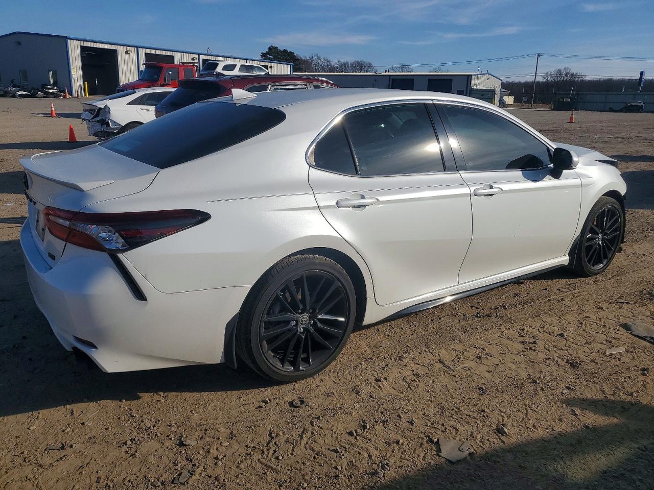 2023 TOYOTA CAMRY XSE photo 3