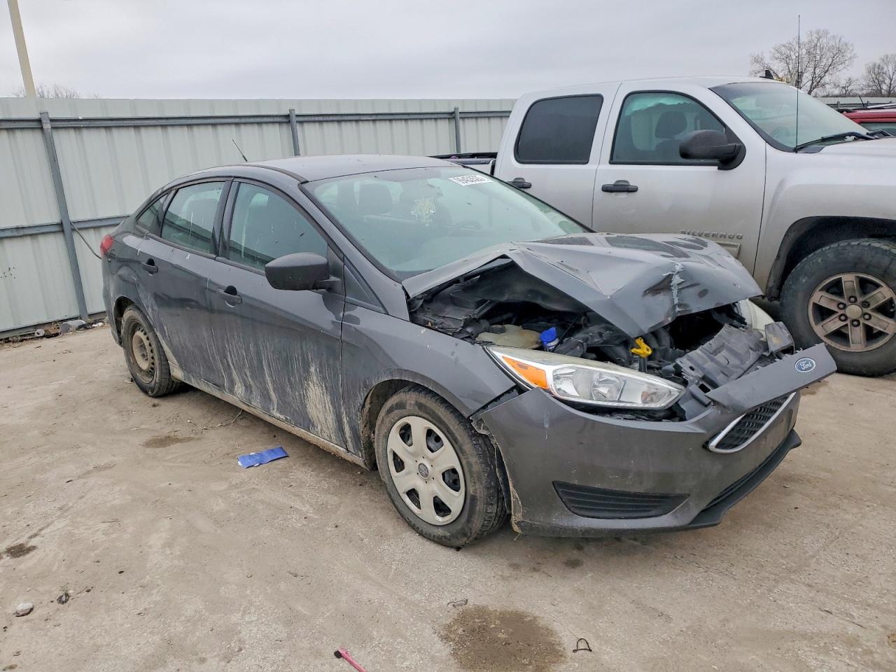2017 FORD FOCUS S photo 4