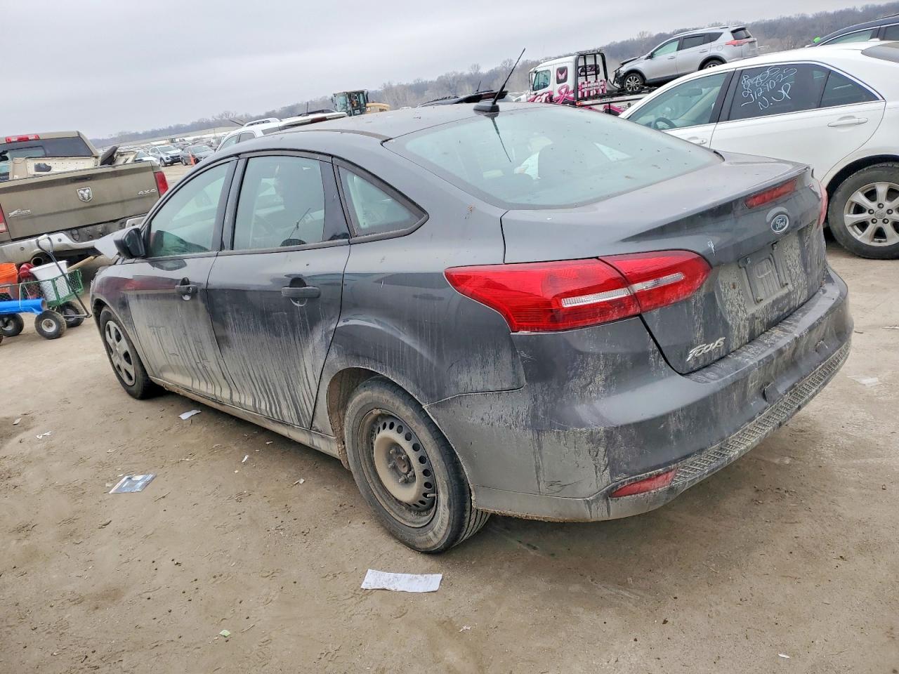 2017 FORD FOCUS S photo 2